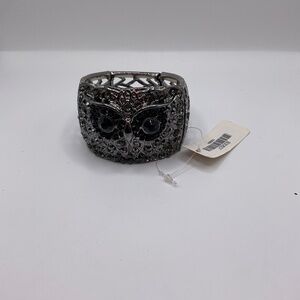 Owl stretch cuff bracelet NWT